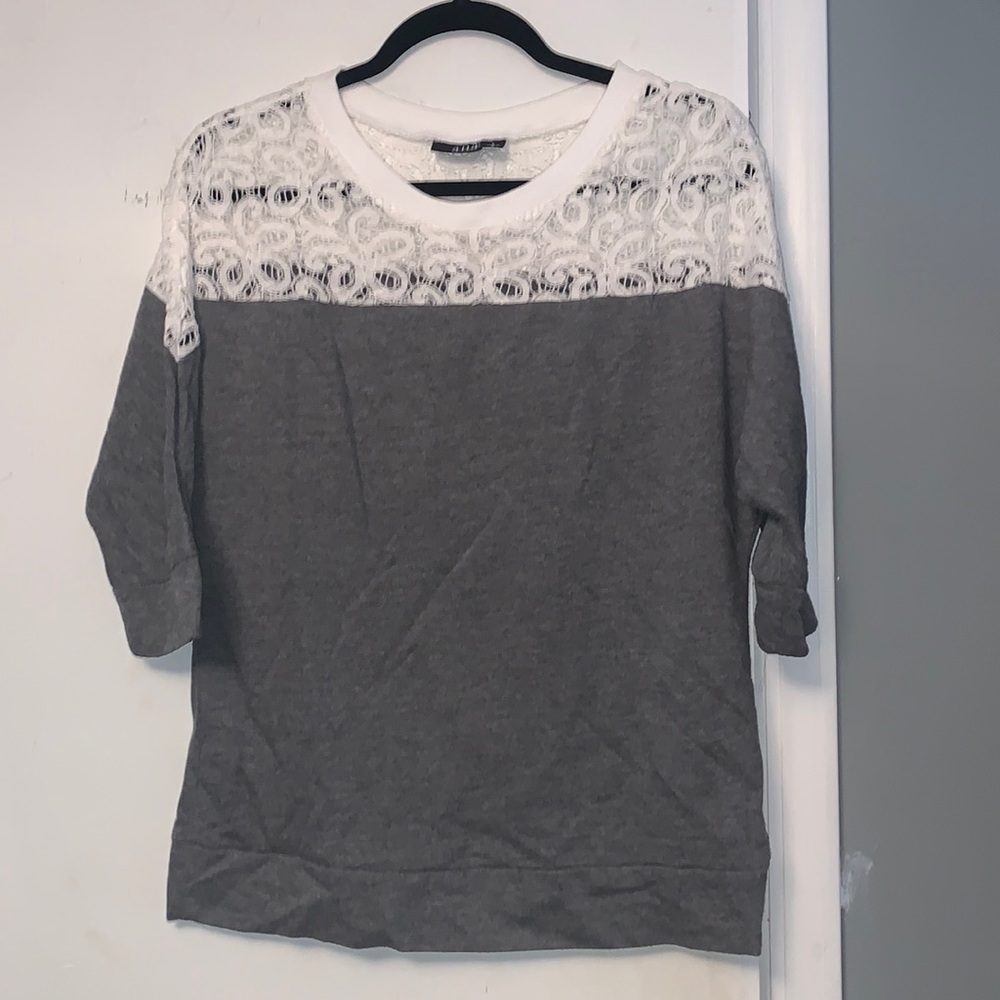 Grey sweatshirt with lace top
